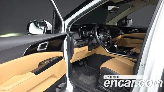 Kia Carnival 2022 — Фото 9/20
