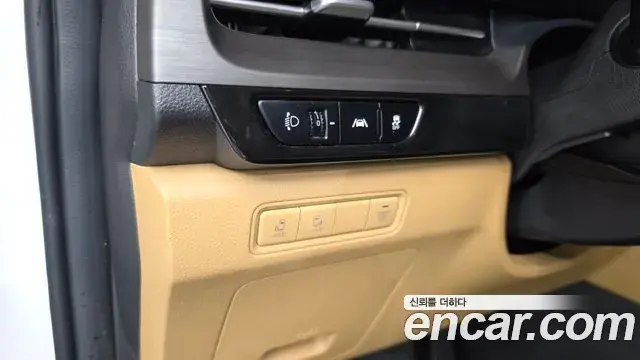 Kia Carnival 2022 — Фото 16/20