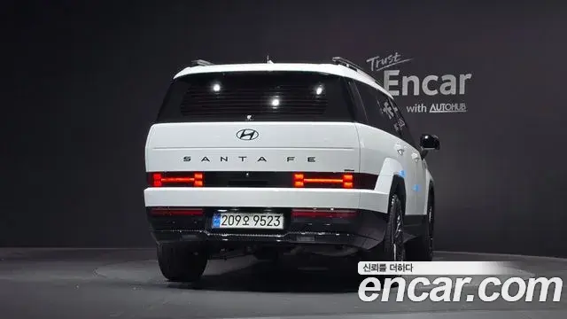 Hyundai Santa Fe 2024 — Photo 4/20