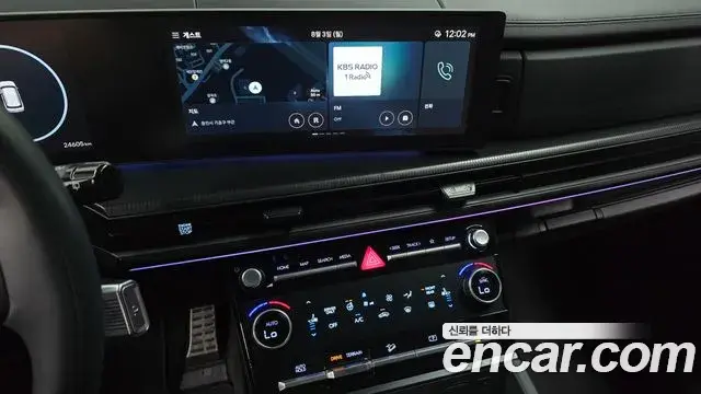 Hyundai Santa Fe 2024 — Photo 14/20