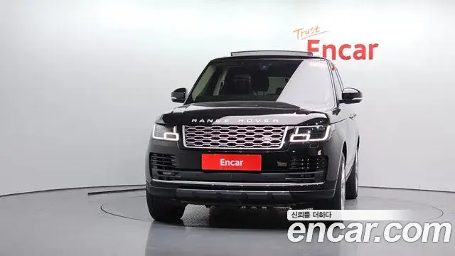 Land Rover Range Rover 2021 — Photo 24/37