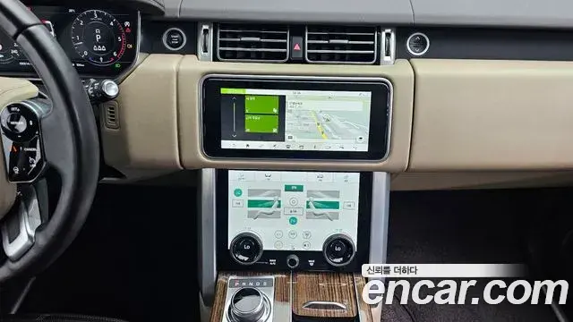 Land Rover Range Rover 2021 — Photo 9/37