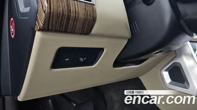 Land Rover Range Rover 2021 — Photo 3/37