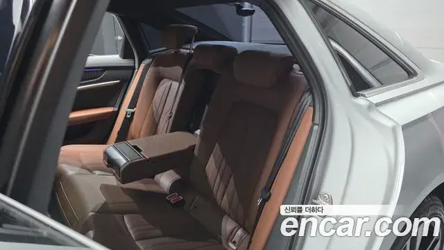 Audi A6 2023 — Şəkil 6/33