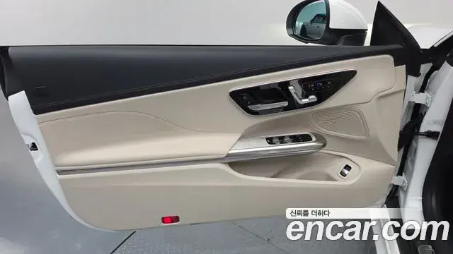 Mercedes-Benz CLE-Class 2025 — Photo 3/30