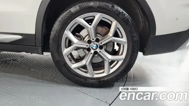 BMW X3 2022 — Şəkil 15/33
