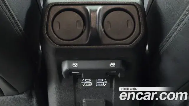 Jeep Wrangler 2021 — Фото 19/20