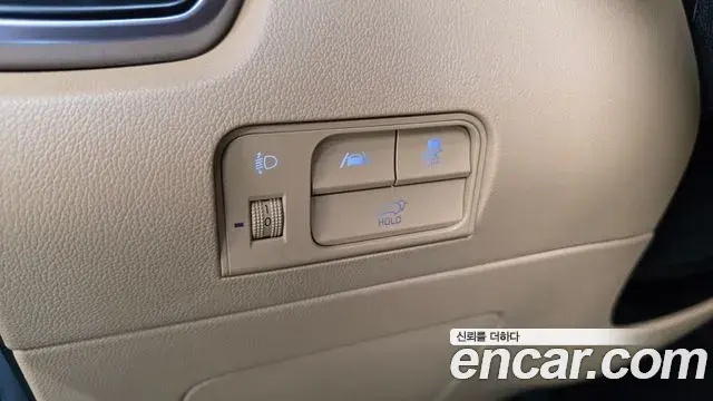 Kia Sorento 2022 — Şəkil 19/31