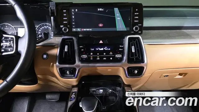 Kia Sorento 2022 — Şəkil 18/31