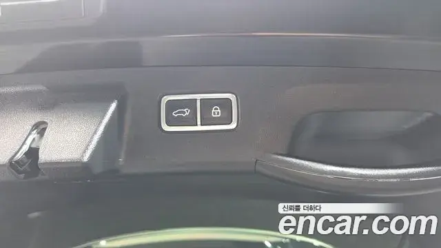 Kia Sorento 2022 — Şəkil 26/31
