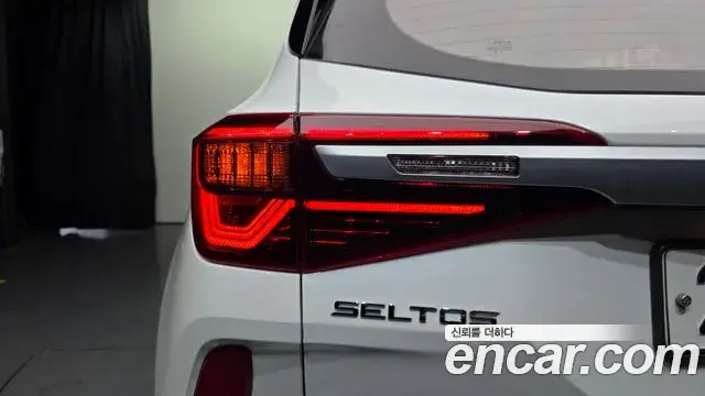 Kia Seltos 2019 — Şəkil 31/33