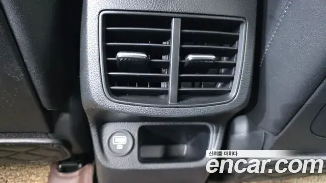 Kia Seltos 2019 — Şəkil 15/33