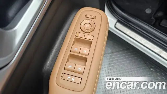 Hyundai Santa Fe 2024 — Фото 16/20