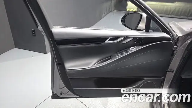 Genesis G80 2020 — Photo 27/38