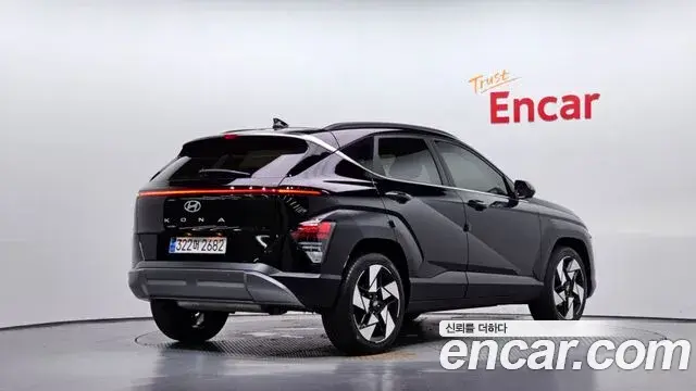 Hyundai Kona 2024 — Фото 2/20