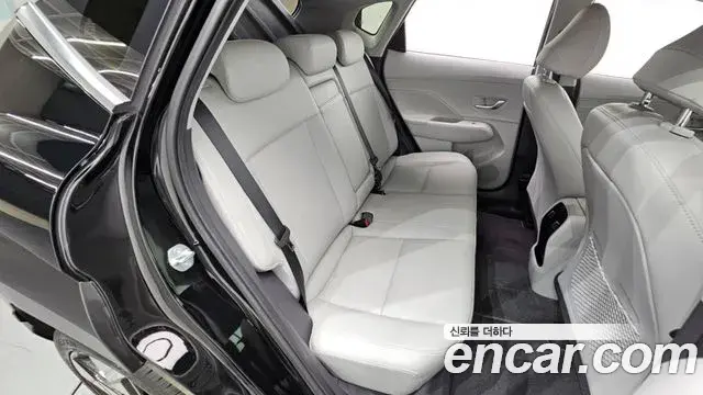 Hyundai Kona 2024 — Фото 11/20