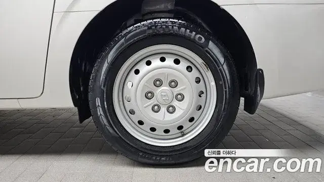 Hyundai Staria 2022 — ფოტო 5/31