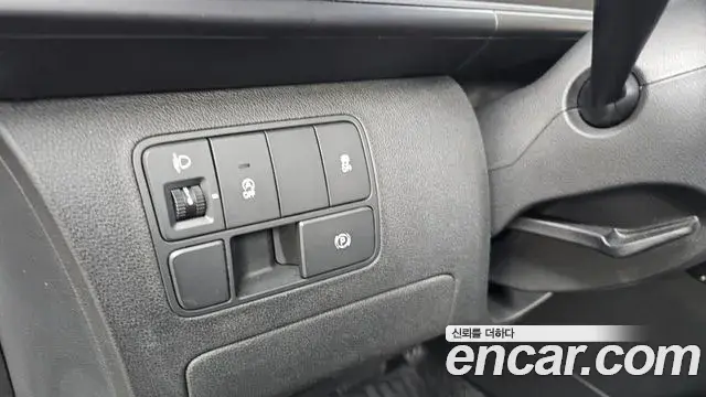 Hyundai Staria 2022 — ფოტო 21/31