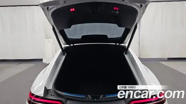Mercedes-Benz AMG GT 2022 — ფოტო 15/35