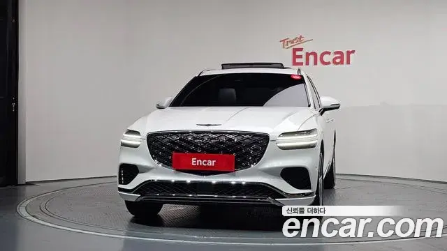 Genesis GV70 2025 — ფოტო 8/33