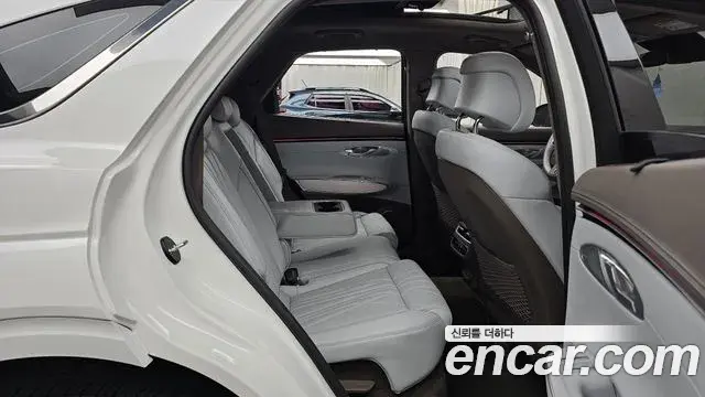 Genesis GV70 2025 — ფოტო 22/33