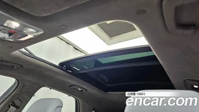 Genesis GV70 2025 — ფოტო 20/33
