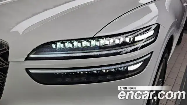 Genesis GV70 2025 — ფოტო 23/33