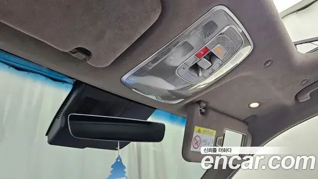 Genesis GV70 2025 — ფოტო 28/33