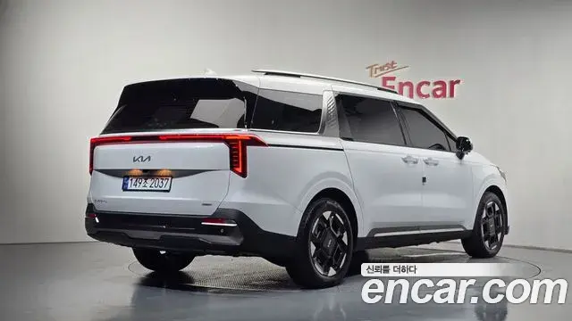 Kia Carnival 2024 — Şəkil 6/20