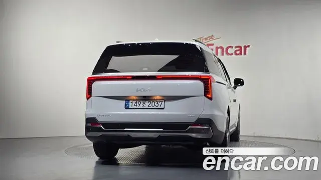 Kia Carnival 2024 — Şəkil 19/20