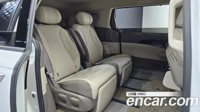Kia Carnival 2024 — Şəkil 2/20