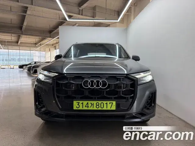 Audi Q7 2025 — Şəkil 18/20