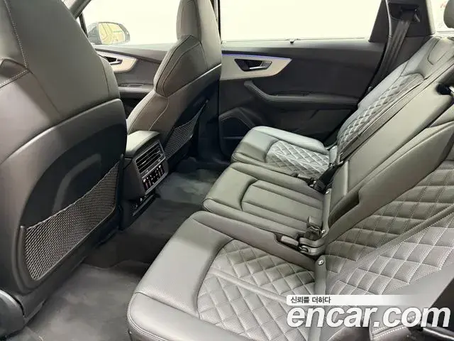 Audi Q7 2025 — Şəkil 2/20
