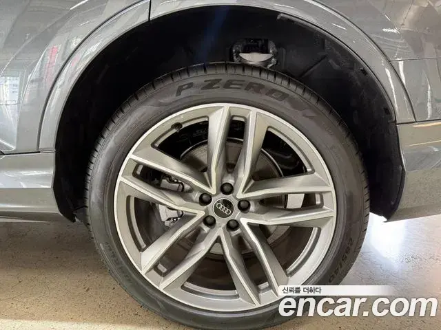 Audi Q7 2025 — Şəkil 16/20