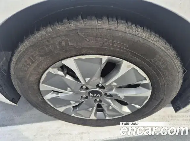 Kia K5 2020 — Photo 9/18
