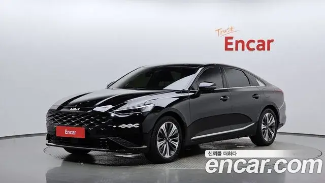 Kia K8 2022 — Şəkil 16/37