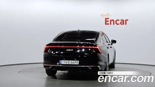 Kia K8 2022 — Şəkil 17/37