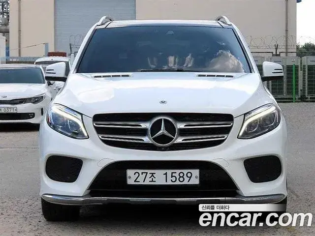 Mercedes-Benz GLE-Class 2018 — Фото 3/20