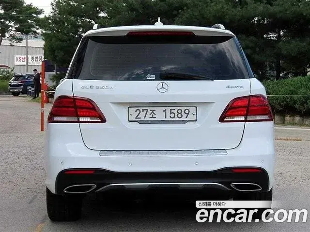 Mercedes-Benz GLE-Class 2018 — Фото 4/20