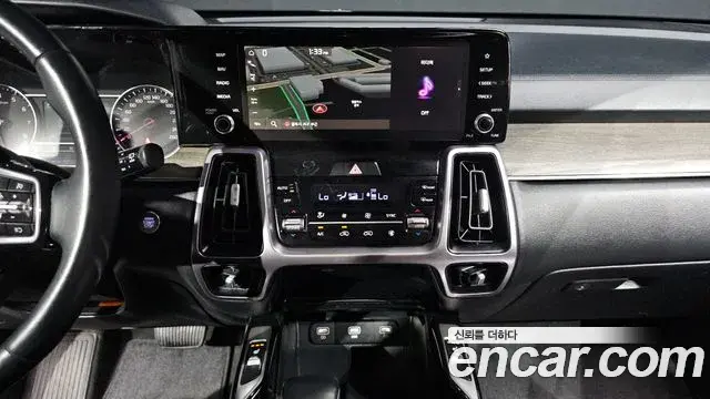 Kia Sorento 2023 — Фото 12/20