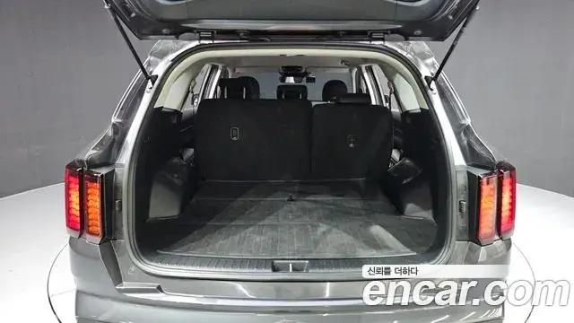 Kia Sorento 2023 — Фото 20/20