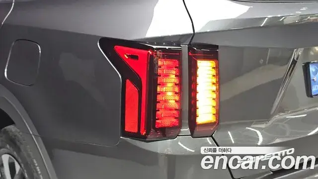 Kia Sorento 2023 — Şəkil 27/31