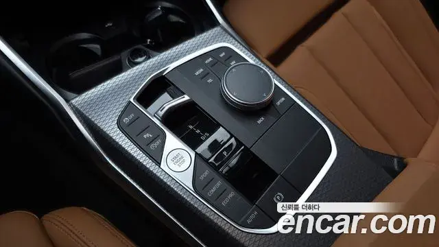 BMW 3 Series 2025 — Фото 9/20