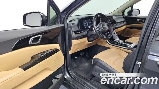 Kia Carnival 2023 — ფოტო 8/41