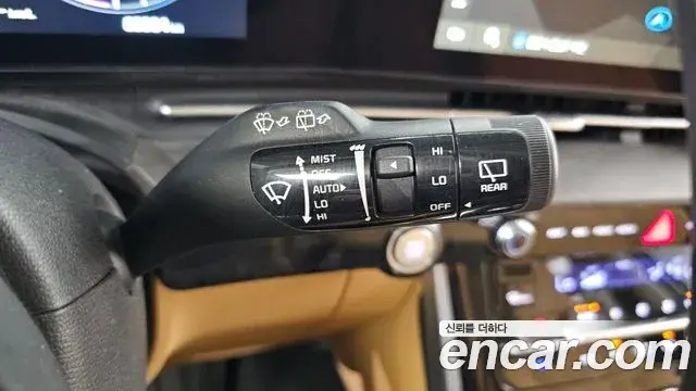 Kia Carnival 2023 — ფოტო 3/41