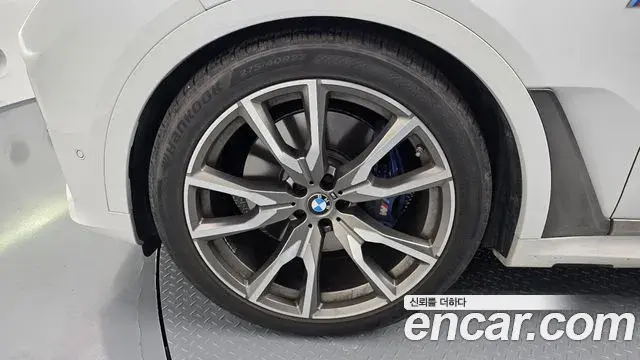 BMW X7 2019 — ფოტო 11/20