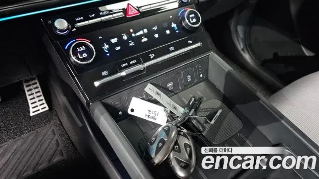 Hyundai Santa Fe 2024 — Şəkil 16/34