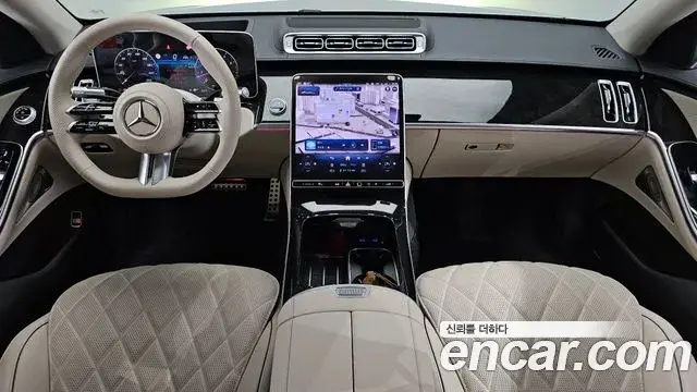 Mercedes-Benz S-Class 2024 — Photo 4/37