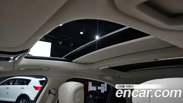 Mercedes-Benz S-Class 2024 — Photo 18/37