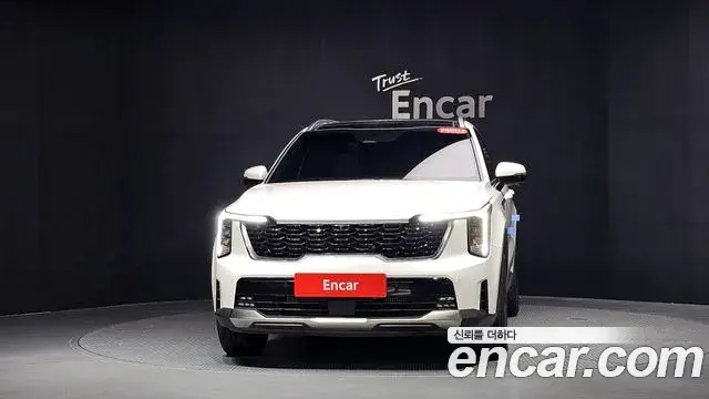 Kia Sorento 2024 — ფოტო 18/33